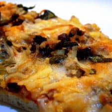 Pizza! Pizza! With Pesto, Chicken And Sun Dried Tomatoes 2 Pizza pizza with chicken and sun dried tomatoes