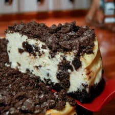 The Ultimate Oreo Cheesecake 2 This is the ultimate oreo cheesecake recipe.
