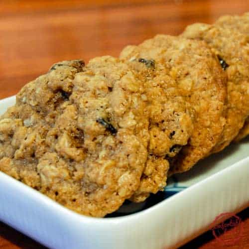 Perfectly Spiced Oatmeal Raisin Cookies with Video - Comfortable Food