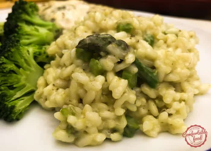 How to make asparagus risotto.