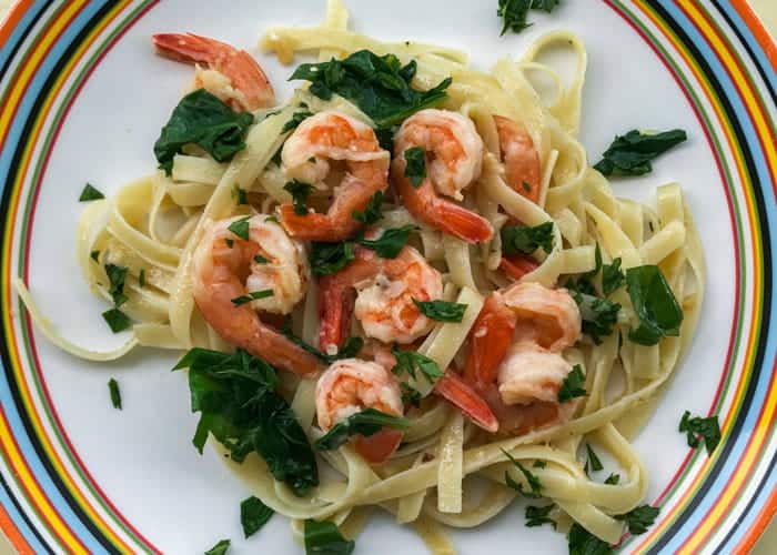 Lemon Garlic Shrimp And Spinach Pasta 1 Lemon, garlic shrimp and spinach pasta from comfortable food.