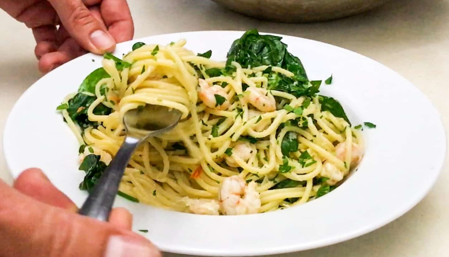 Lemon garlic shrimp pasta