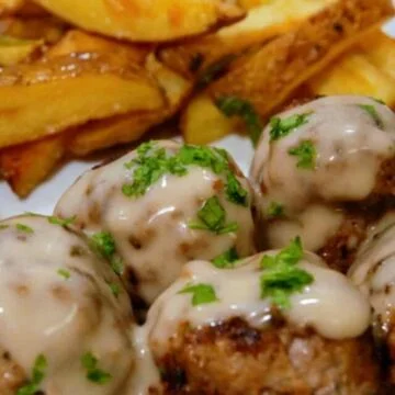 cropped-featured-swedish-meatballs.jpg