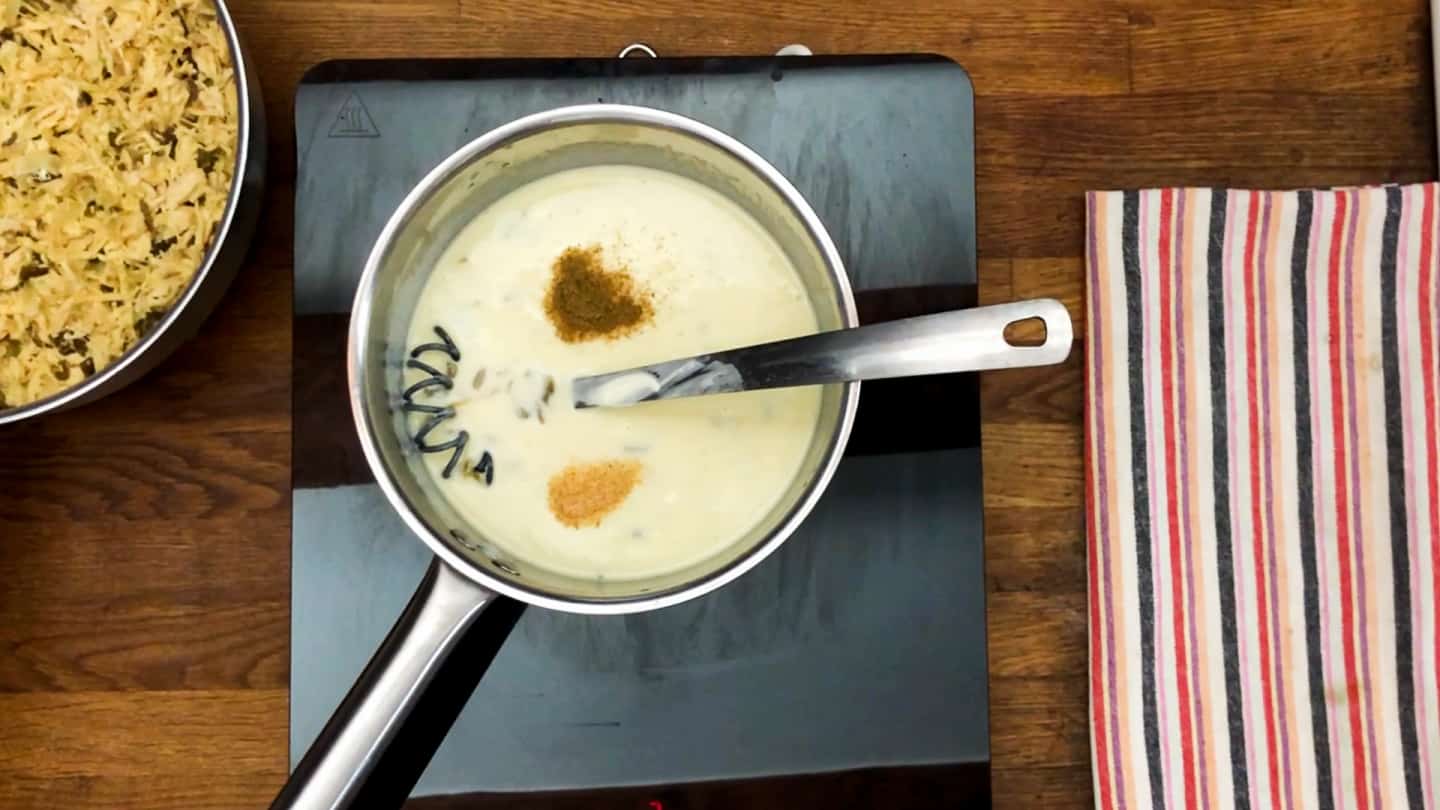 sour cream, garlic powder, and cumin in a pan