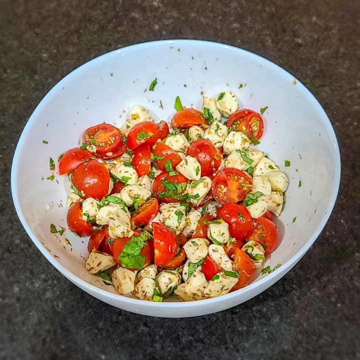 Tomato Basil Mozzarella Salad Comfortable Food   Mozzarella Basil Tomatoes Salad 9 720x720 