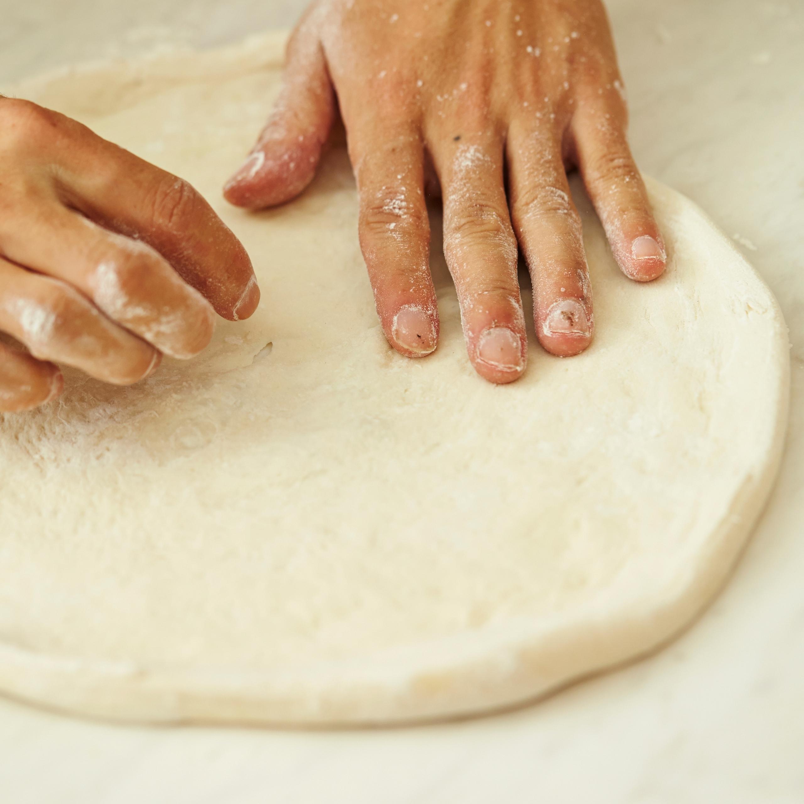Stretch pizza dough