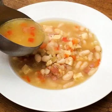 Featured white bean chicken soup