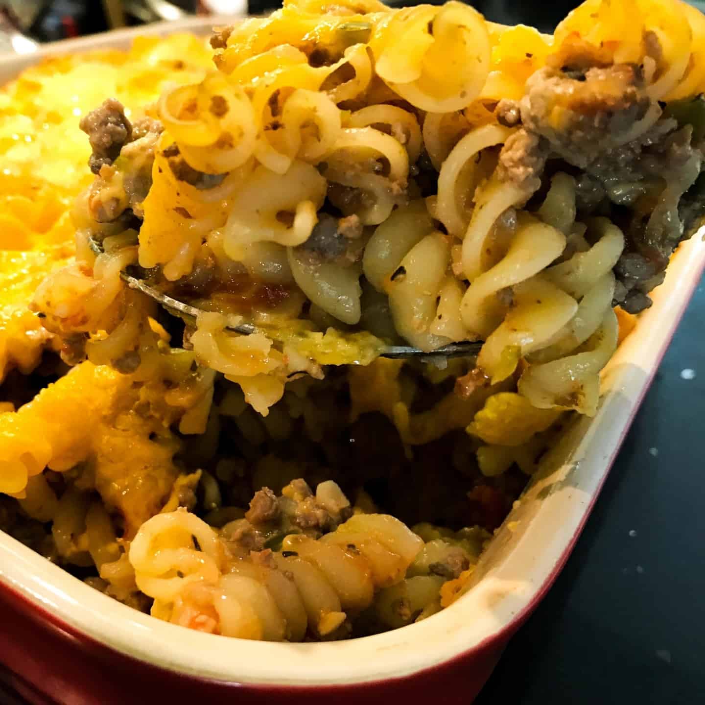 Cheeseburger mac and cheese featured