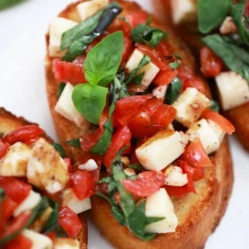 cropped-bruschetta-with-mozzarella-featured-2.jpg