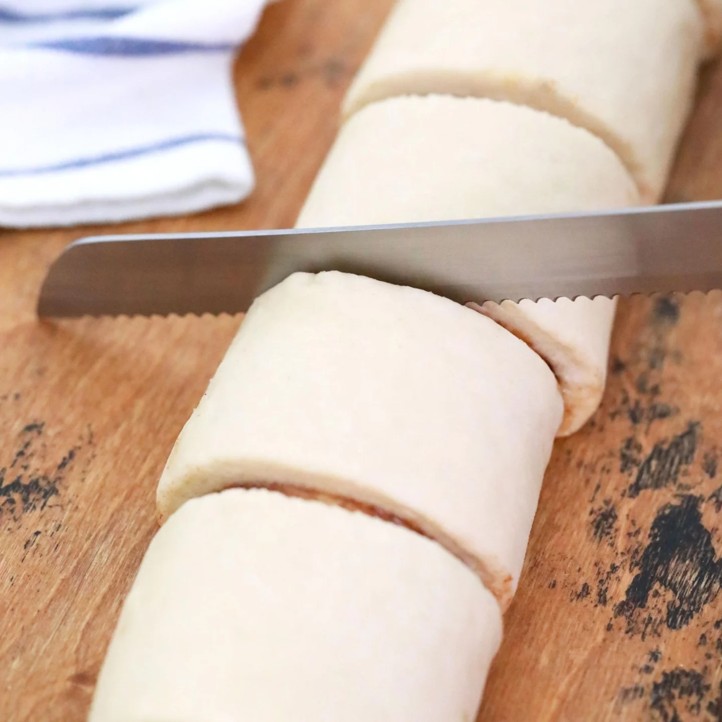 cut roll into slices