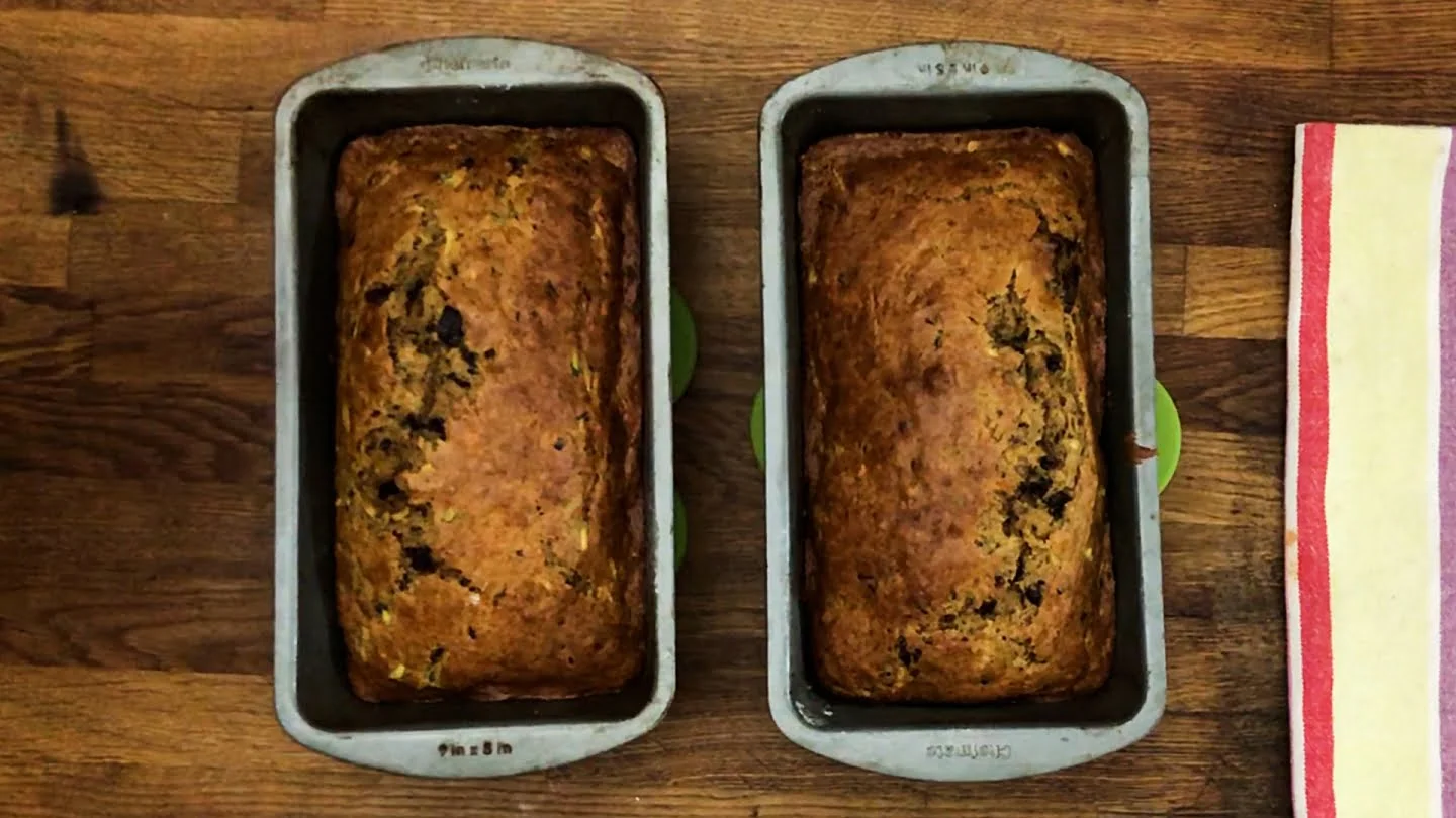 zucchini bread with chocolate chunks