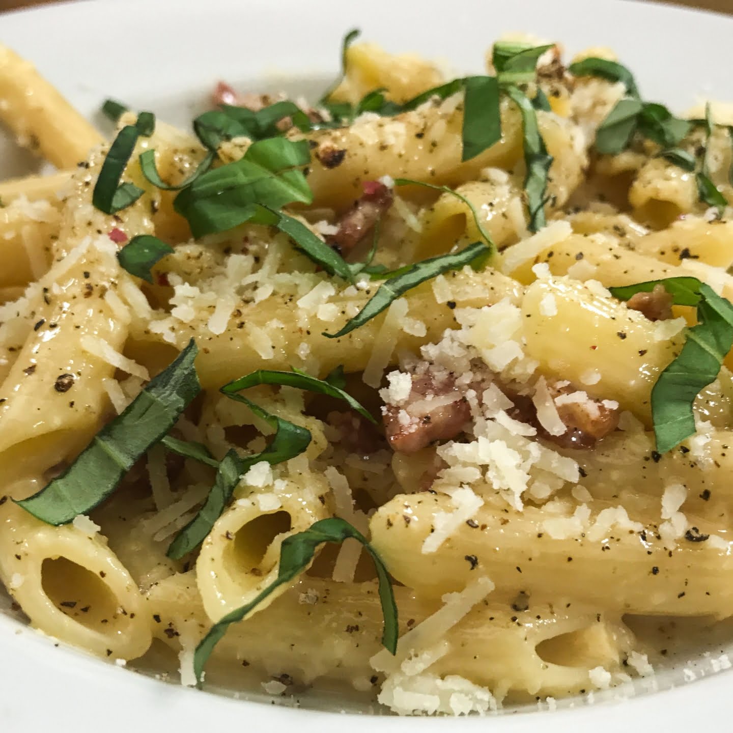 Creamy penne alla carbonara