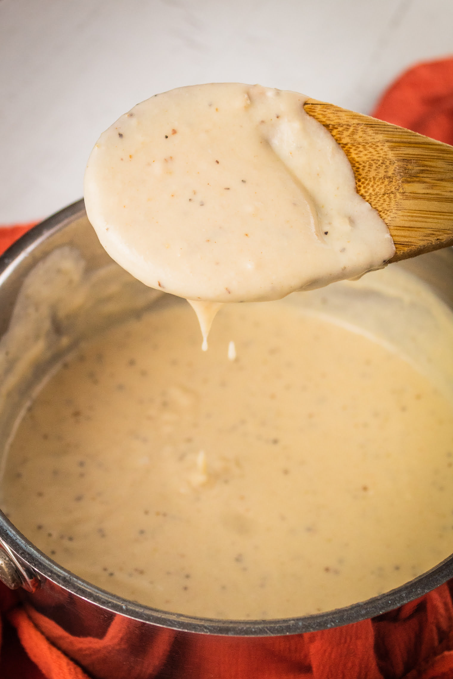 Country Style White Gravy Quick And Easy Comfortable Food   White Country Gravy HERO 4 