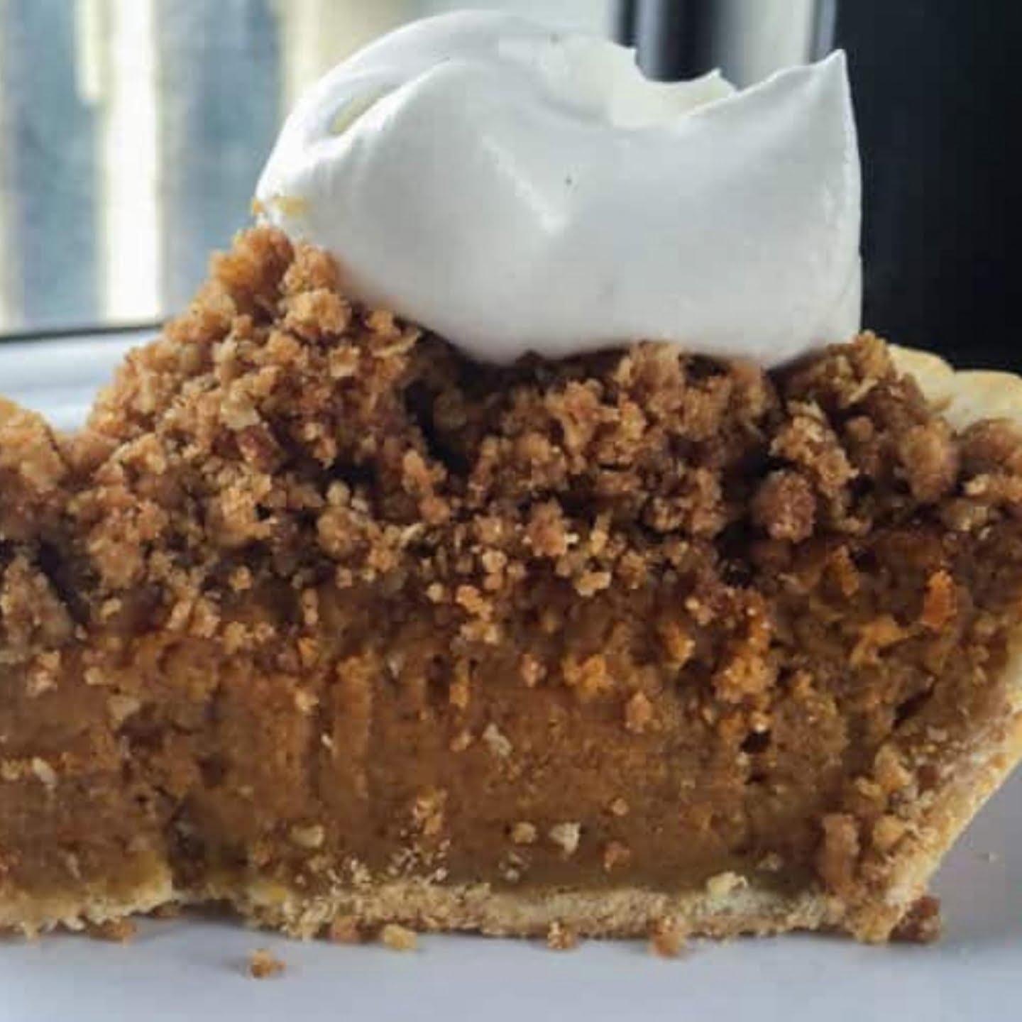 Jack Daniels pumpkin pie with oat streusel