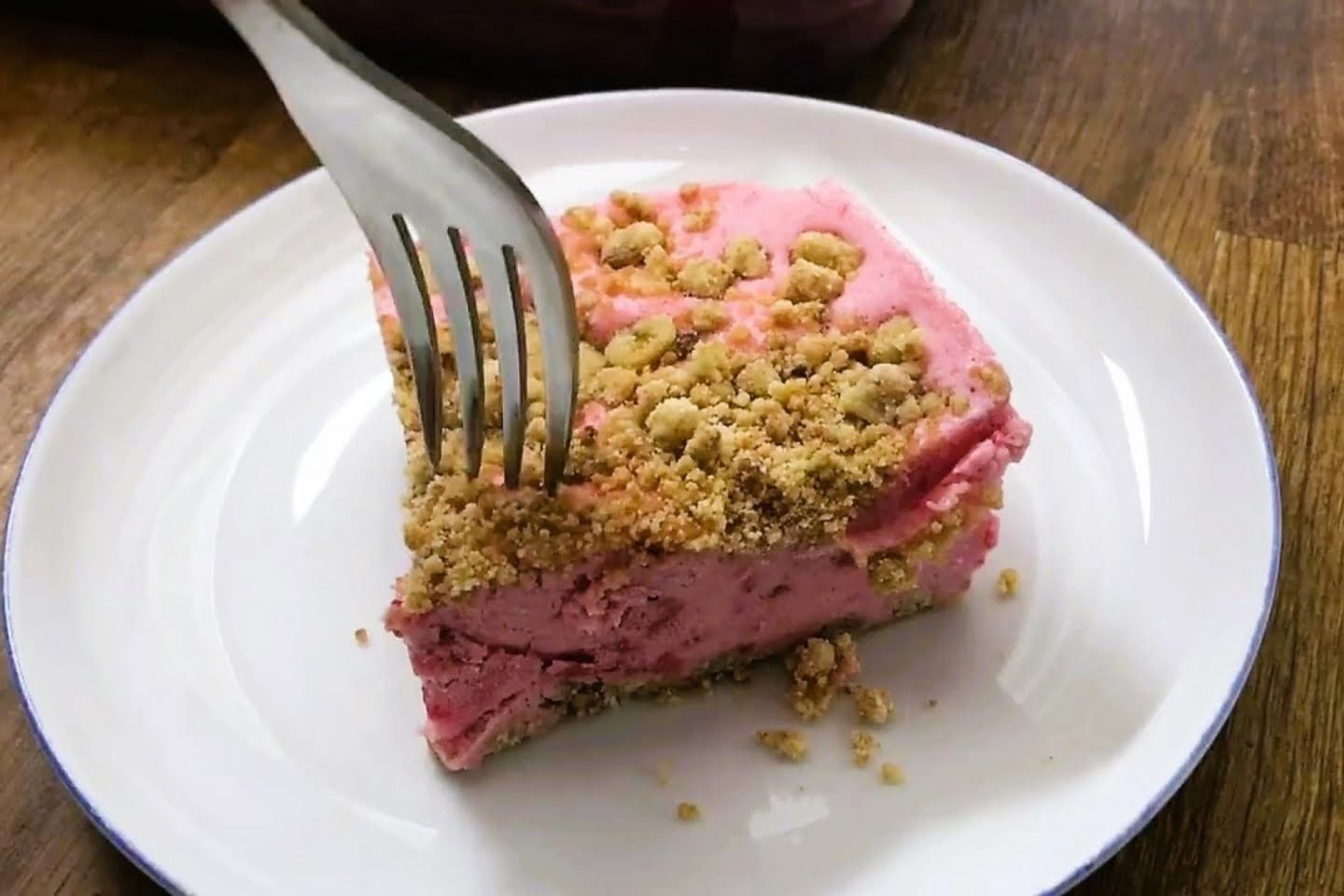 Strawberry Crunch Cake Serving