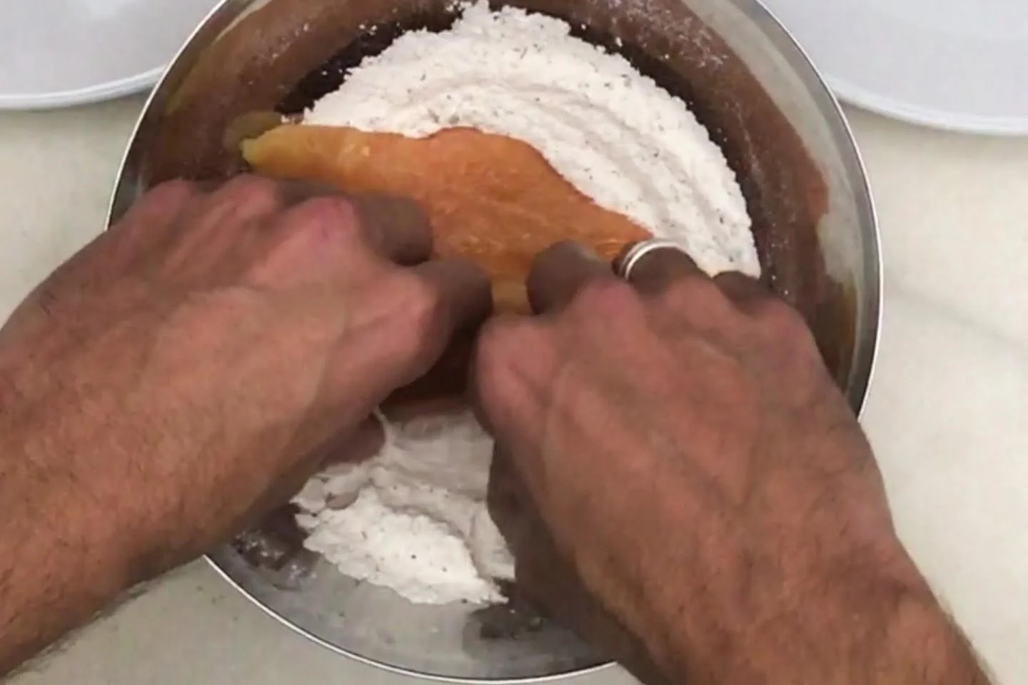 Chicken coated with flour mixture