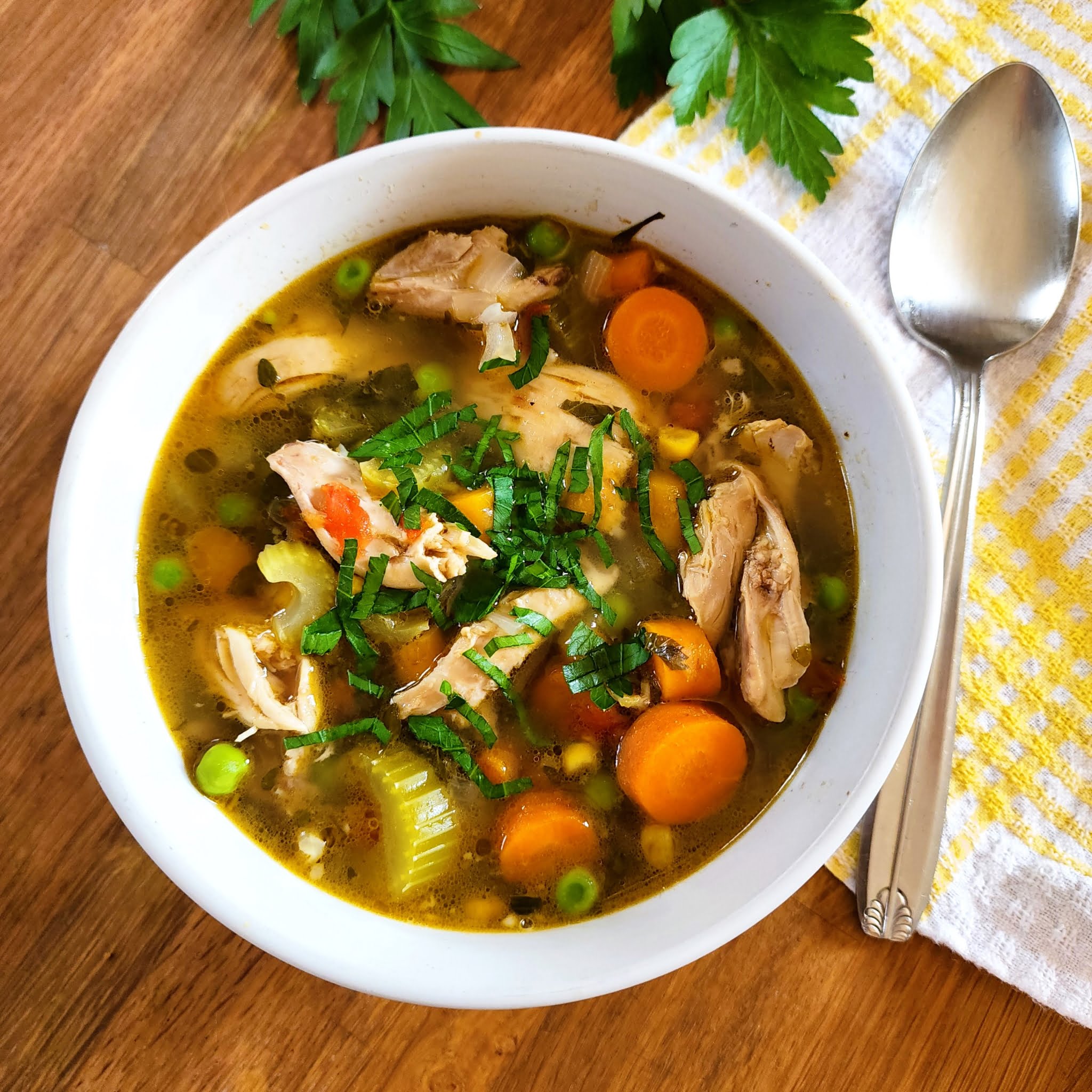 Chicken Vegetable Soup (Easy and Healthy) - Comfortable Food