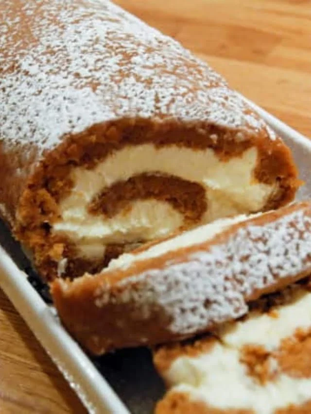 Spiced Pumpkin Roll Cake