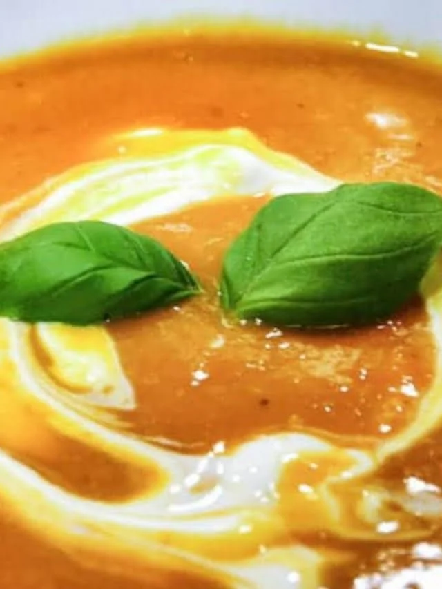 Easy Pumpkin Soup for this Fall