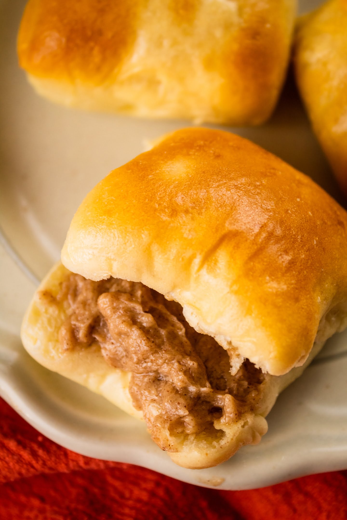 Texas roadhouse rolls serving