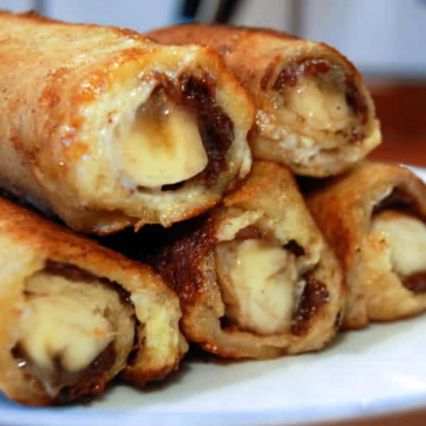 Nutella And Banana Frech Toast Roll Ups