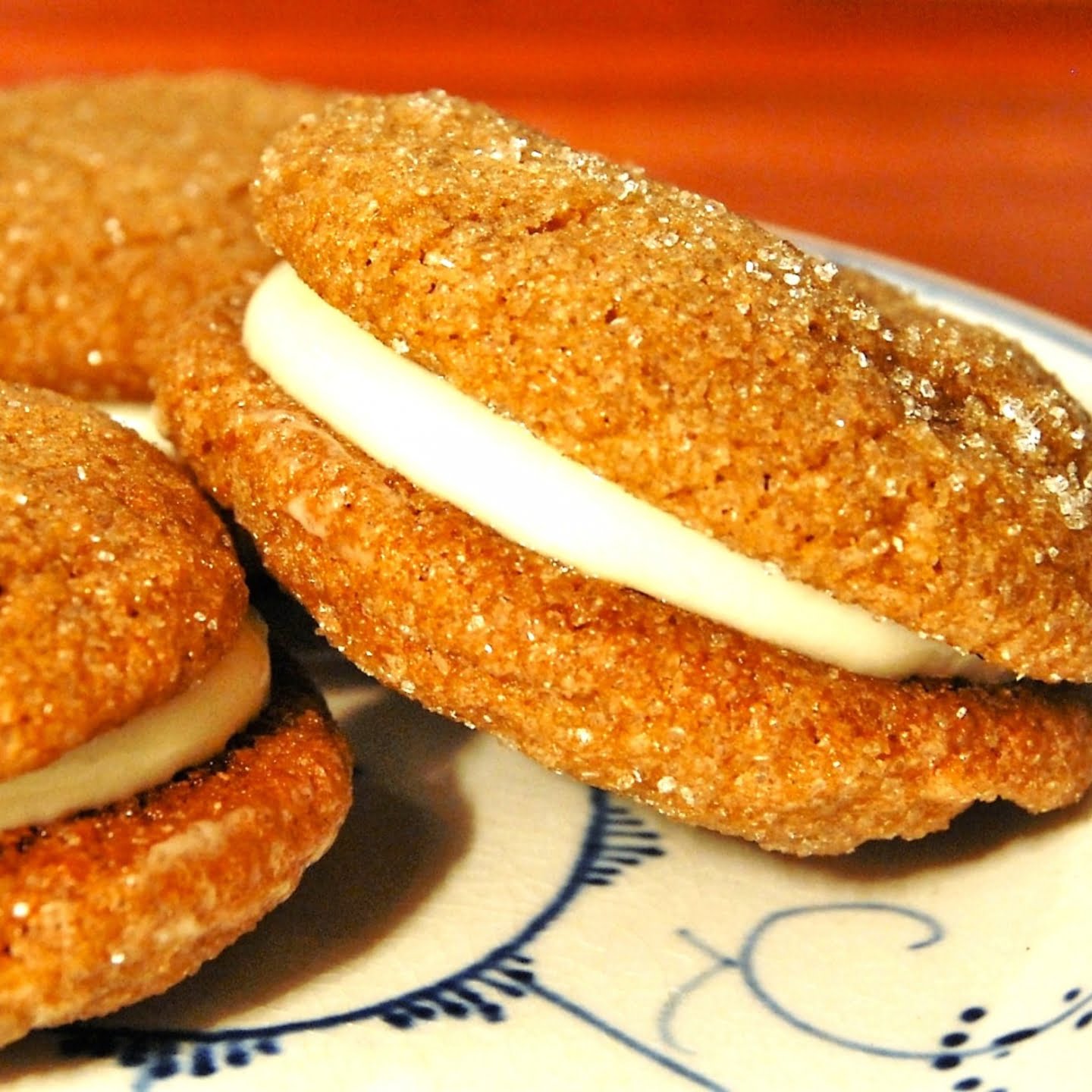 Ginger sandwich cookies featured