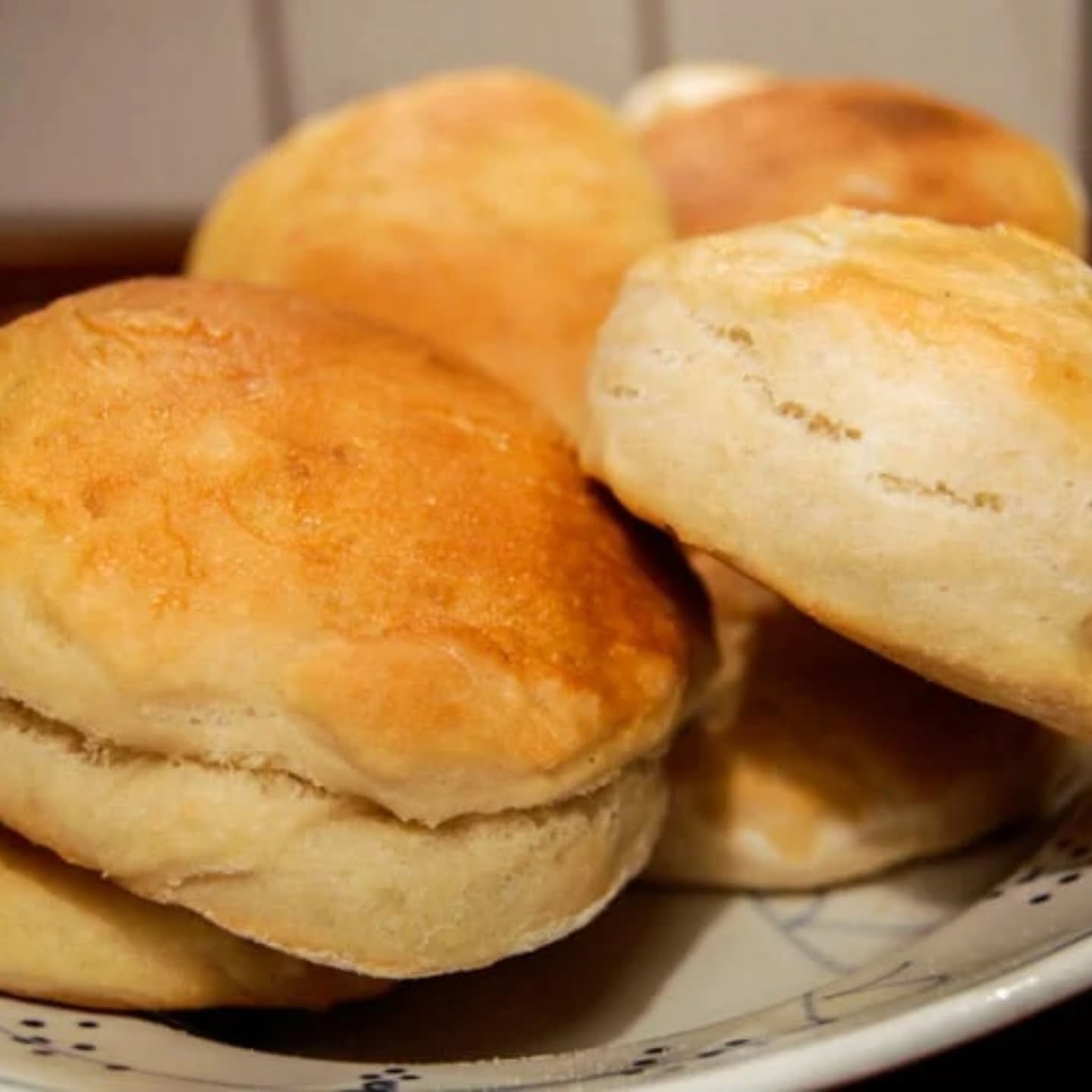 Yeast biscuits