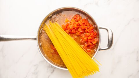 One-Pot Taco Spaghetti (Easy 30-Minute Meal!) - Comfortable Food