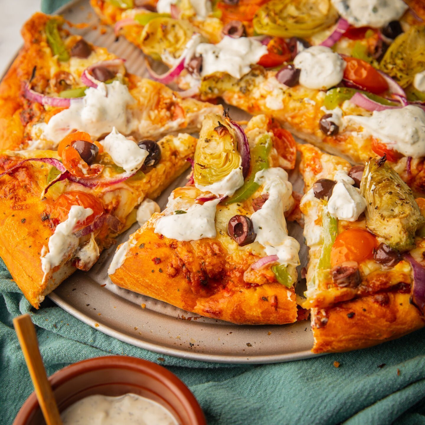 Greek-pizza - featured